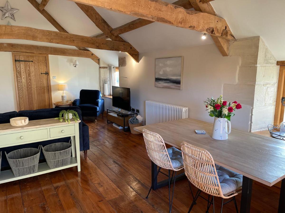 The Cider Barn - Spacious First Floor Apartment Set Within Barn Conversion Cheltenham Exterior photo